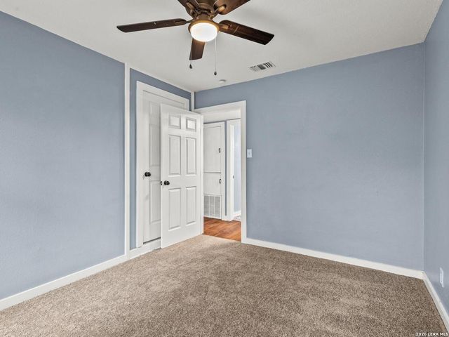 710 BYRNES DR, San Antonio, TX 78209
