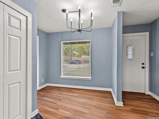 710 BYRNES DR, San Antonio, TX 78209