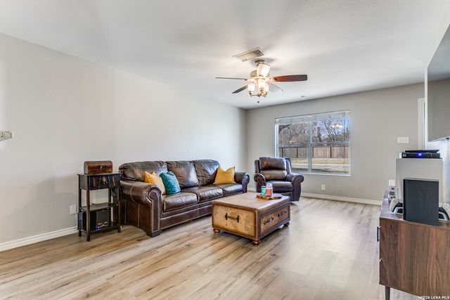 3854 Wetmore Knoll, San Antonio, TX 78247