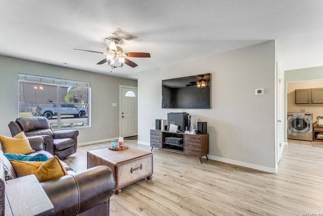 3854 Wetmore Knoll, San Antonio, TX 78247