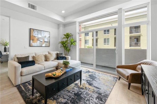 168 S Monterey Street 511, Alhambra, CA 91801