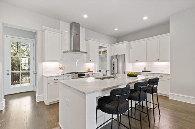 3454 Landen Pine Court NE, Atlanta, GA 30305