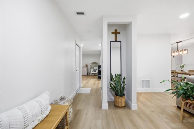 512 GARDEN HEIGHTS DRIVE, Winter Garden, FL 34787