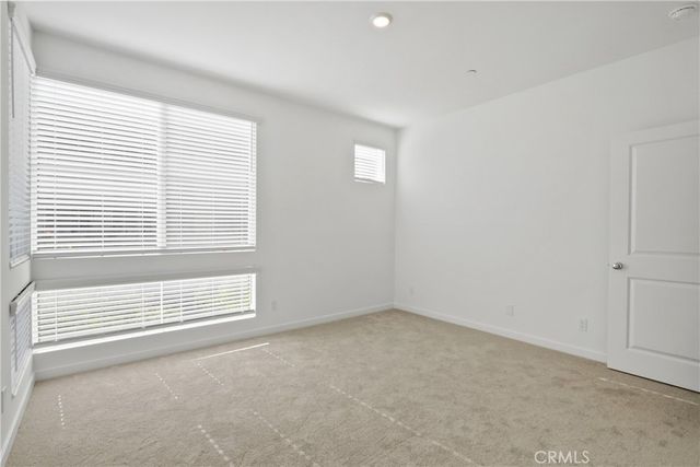 960 N Tangent Privado 305, Ontario, CA 91764