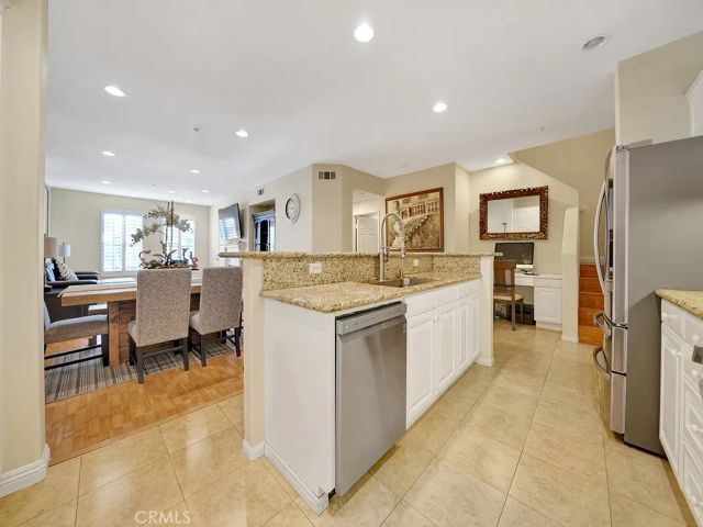 95 Duet, Irvine, CA 92603