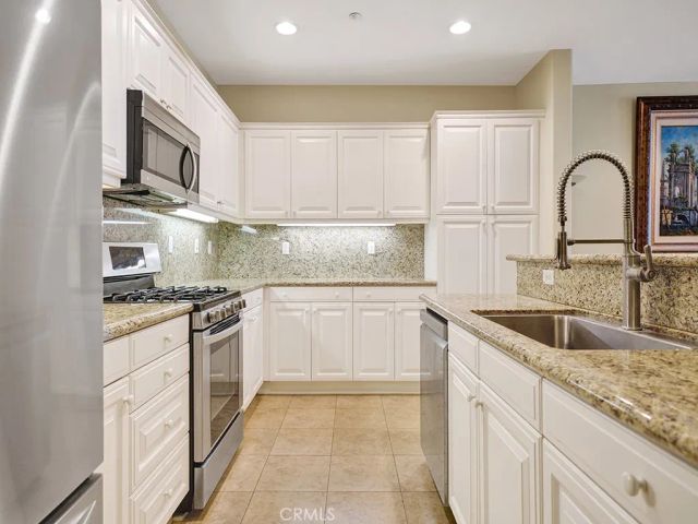 95 Duet, Irvine, CA 92603