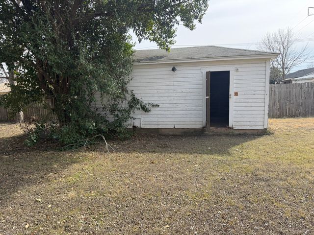 3211 N 25th Street, Waco, TX 76708