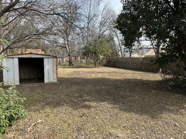 3211 N 25th Street, Waco, TX 76708