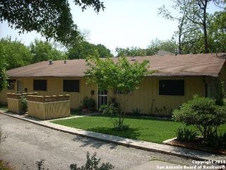 414 Kings Ct Apt C, San Antonio, TX 78212