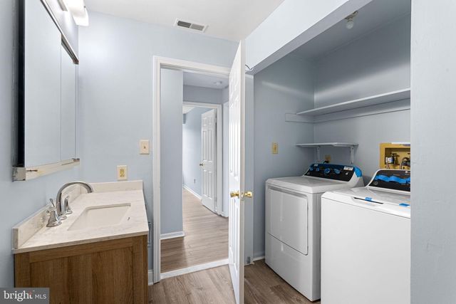 325 TAVISTOCK, Cherry Hill, NJ 08034