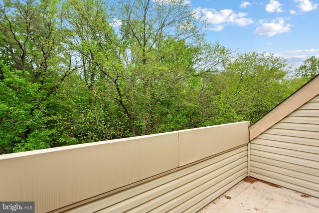 325 TAVISTOCK, Cherry Hill, NJ 08034