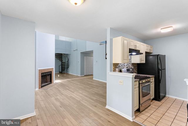 325 TAVISTOCK, Cherry Hill, NJ 08034