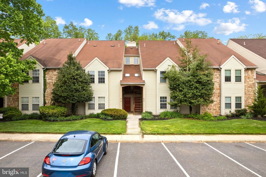 325 TAVISTOCK, Cherry Hill, NJ 08034