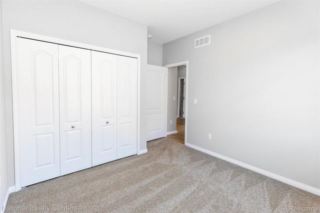 53207 Woodland Meadows, Chesterfield Township, MI 48047