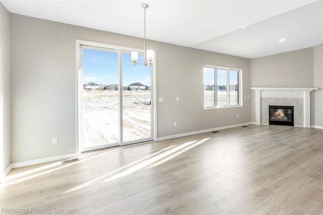 53207 Woodland Meadows, Chesterfield Township, MI 48047