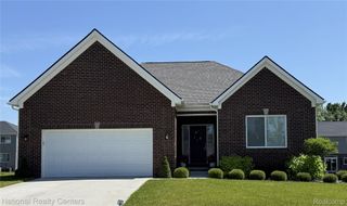 53207 Woodland Meadows, Chesterfield Township, MI 48047