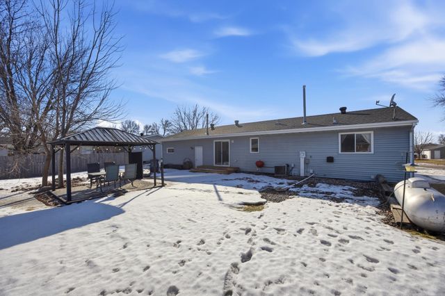 901 7th Street W, West Fargo, ND 58078