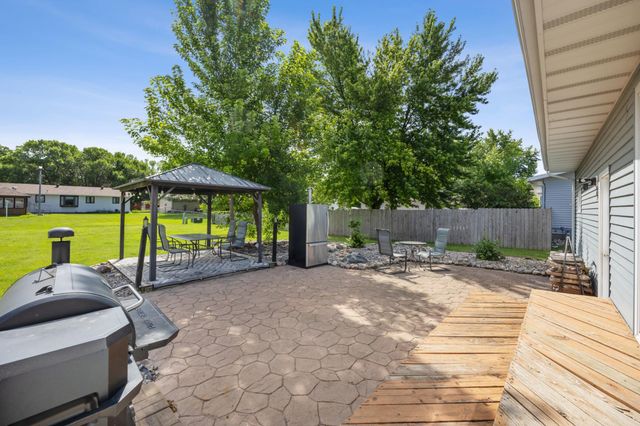 901 7th Street W, West Fargo, ND 58078