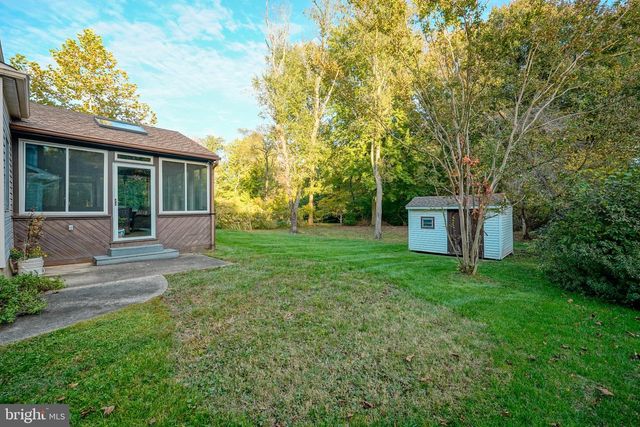 536 PERRY DR, Mount Laurel, NJ 08054