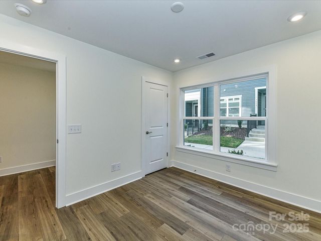 6013 Pivot Court, Charlotte, NC 28205