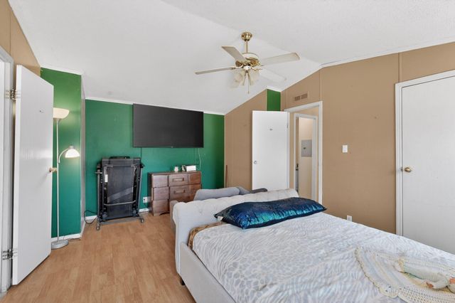 1742 Chamisa Avenue SE, Los Lunas, NM 87031