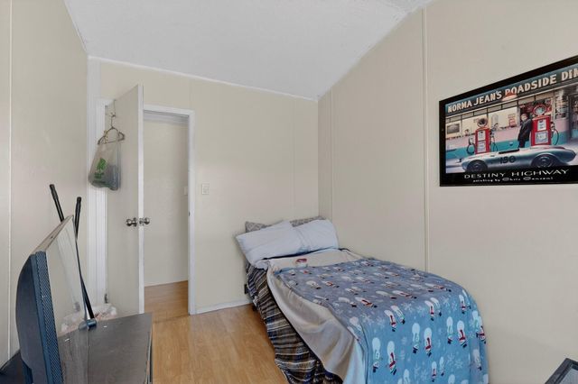 1742 Chamisa Avenue SE, Los Lunas, NM 87031