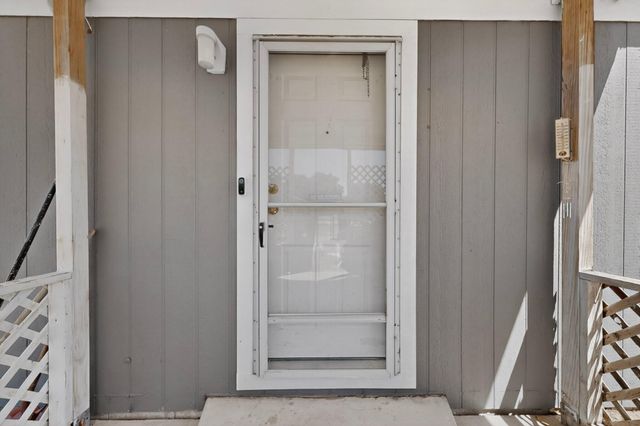 1742 Chamisa Avenue SE, Los Lunas, NM 87031