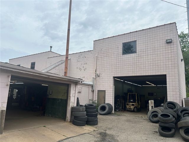 1657 Saw Mill Run Blvd, Overbrook, PA 15210