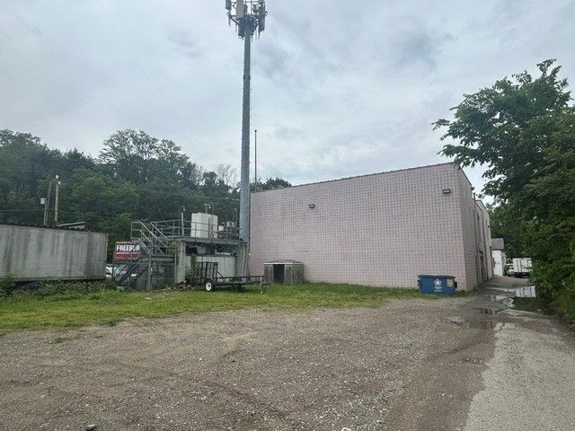 1657 Saw Mill Run Blvd, Overbrook, PA 15210