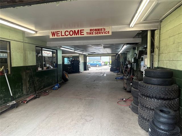 1657 Saw Mill Run Blvd, Overbrook, PA 15210