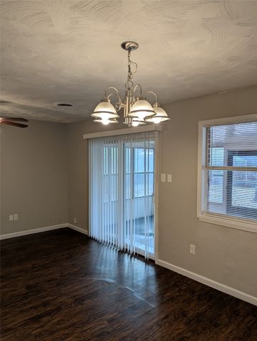 6324 Regal Road, Forest Hill, TX 76119