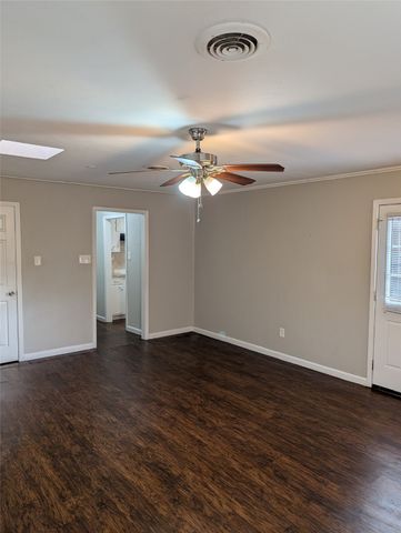 6324 Regal Road, Forest Hill, TX 76119