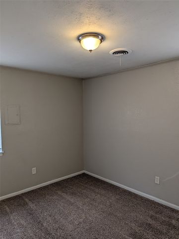 6324 Regal Road, Forest Hill, TX 76119