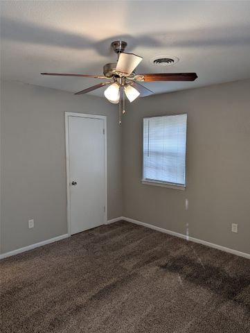 6324 Regal Road, Forest Hill, TX 76119