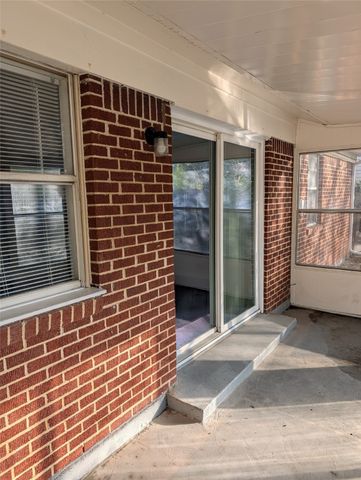 6324 Regal Road, Forest Hill, TX 76119