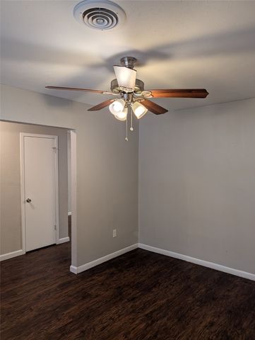 6324 Regal Road, Forest Hill, TX 76119