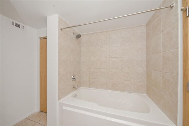 1250 W Van Buren Street 514, Chicago, IL 60607