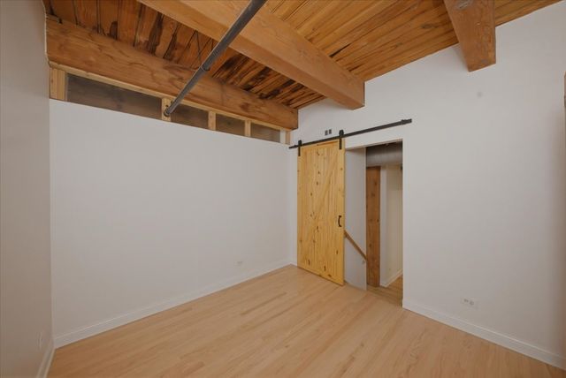 1250 W Van Buren Street 514, Chicago, IL 60607