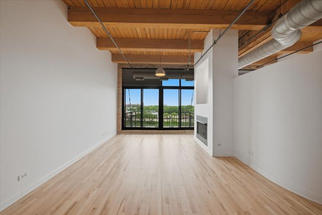 1250 W Van Buren Street 514, Chicago, IL 60607