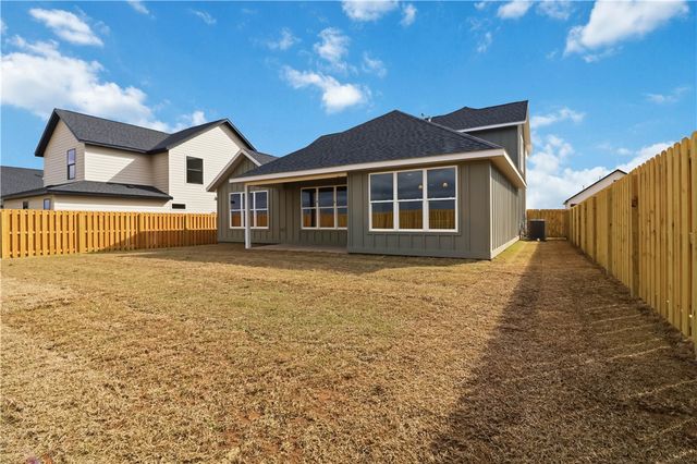 971 Thornwood Place, Centerton, AR 72713
