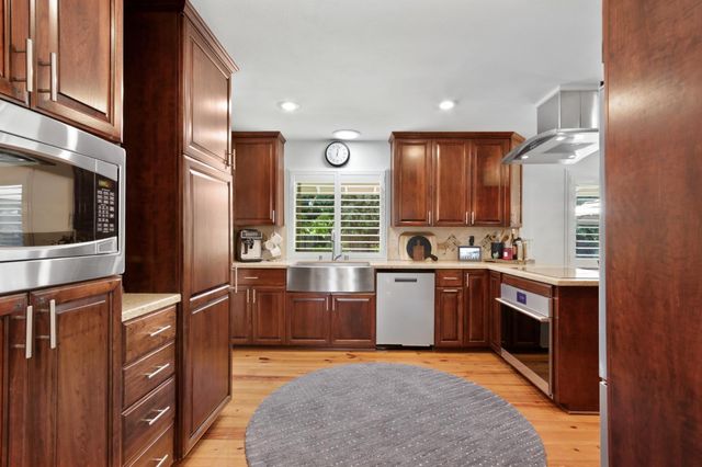 44349 N El Macero Dr, El Macero, CA 95618