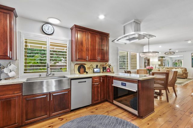 44349 N El Macero Dr, El Macero, CA 95618