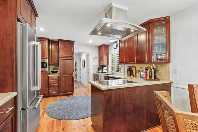 44349 N El Macero Dr, El Macero, CA 95618