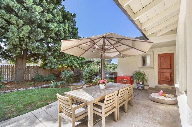 44349 N El Macero Dr, El Macero, CA 95618