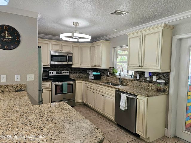 1925 Bradway Street NE, Palm Bay, FL 32905