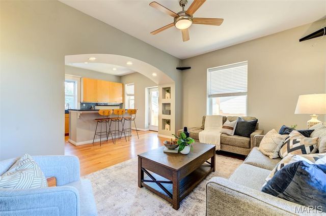 5782 McPherson Avenue, St Louis, MO 63112