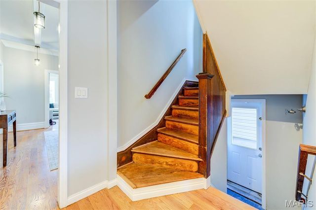 5782 McPherson Avenue, St Louis, MO 63112