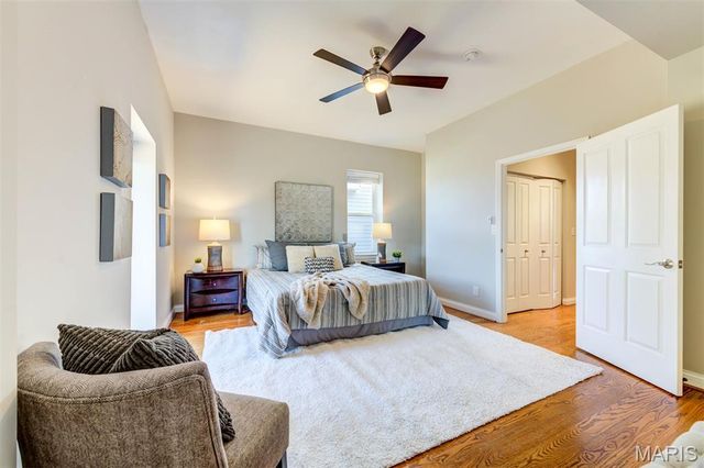 5782 McPherson Avenue, St Louis, MO 63112