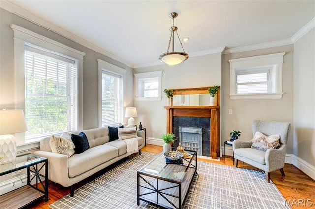 5782 McPherson Avenue, St Louis, MO 63112
