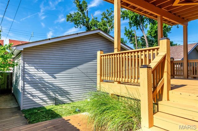 5782 McPherson Avenue, St Louis, MO 63112